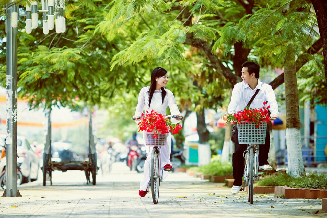 tuyen-tap-nhung-status-chao-thang-6-voi-hinh-anh-hoa-phuong